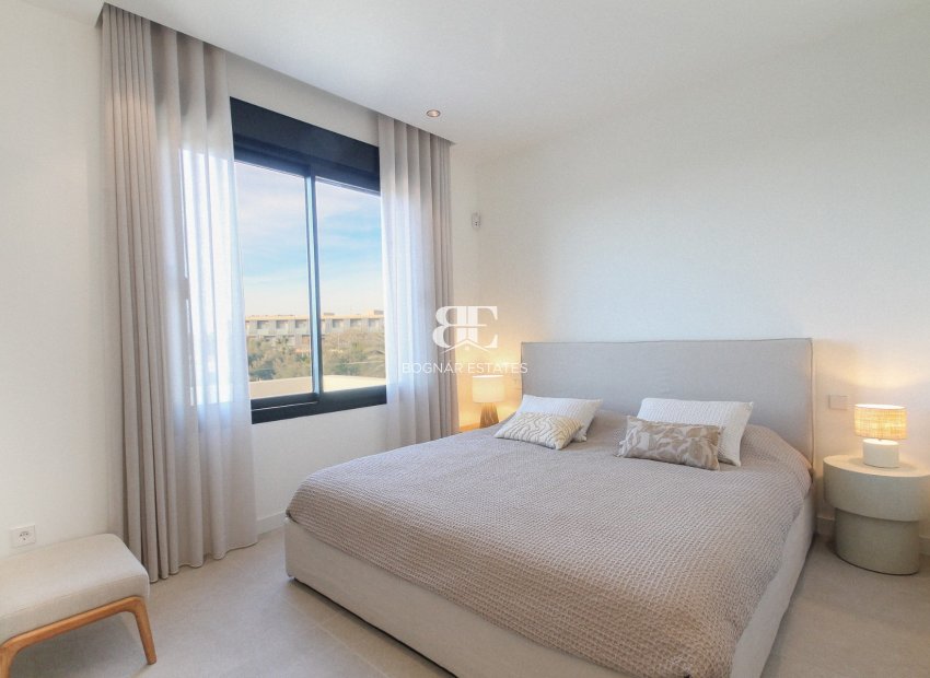 Herverkoop - Villa -
Alicante - Center