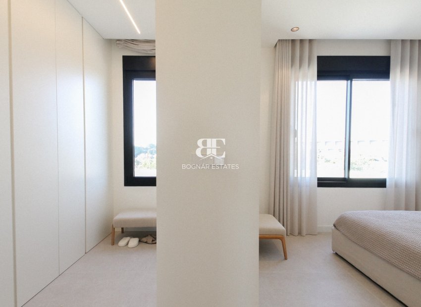 Herverkoop - Villa -
Alicante - Center