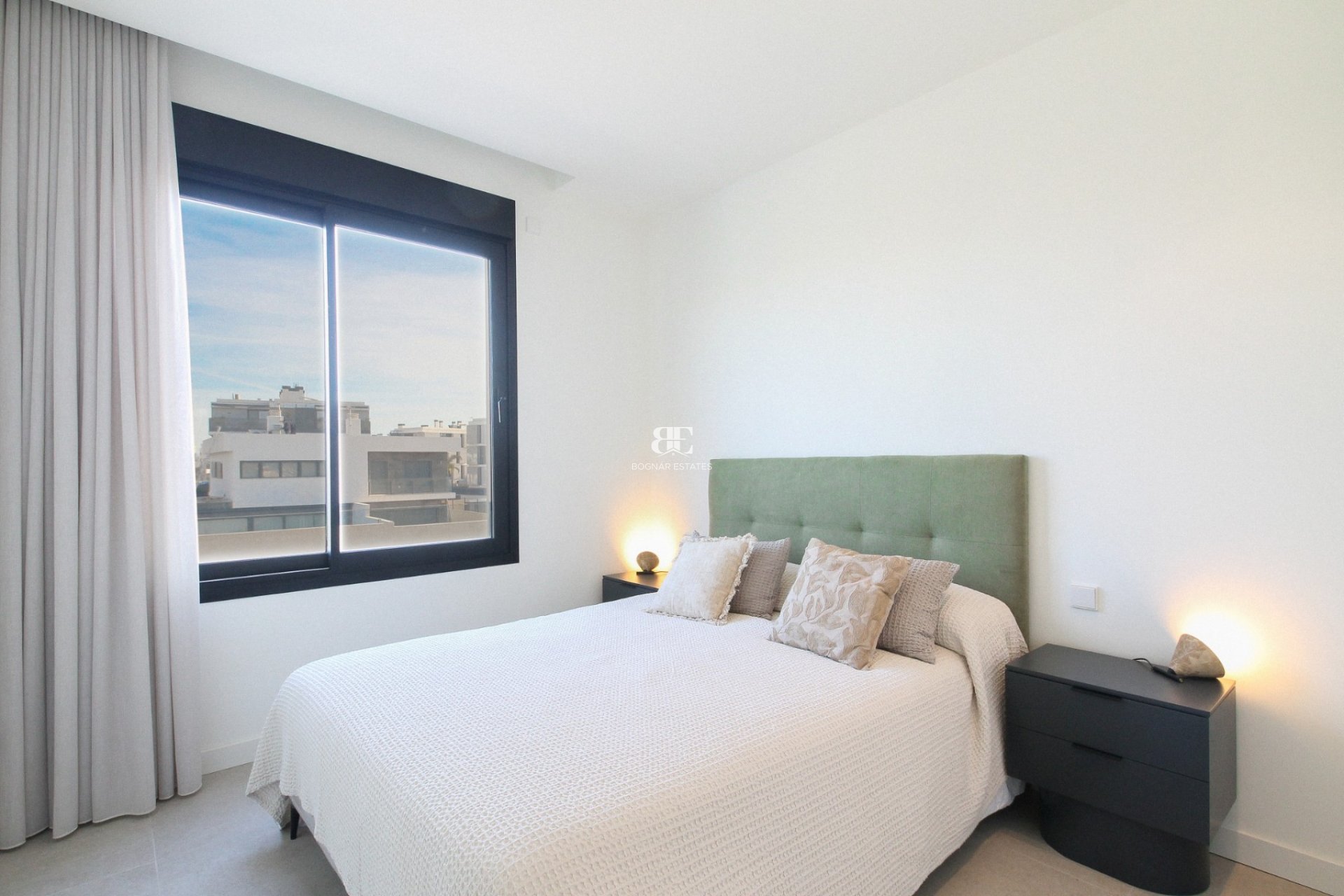 Herverkoop - Villa -
Alicante - Center