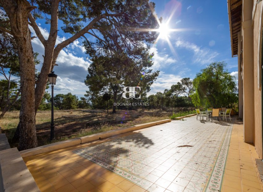 Herverkoop - Villa -
Alicante - Center