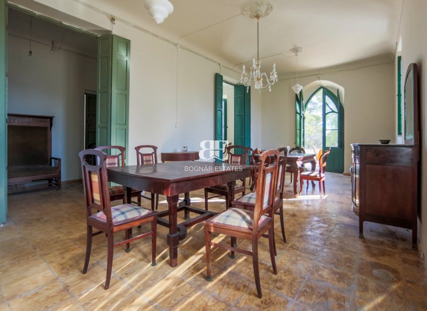 Herverkoop - Villa -
Alicante - Center