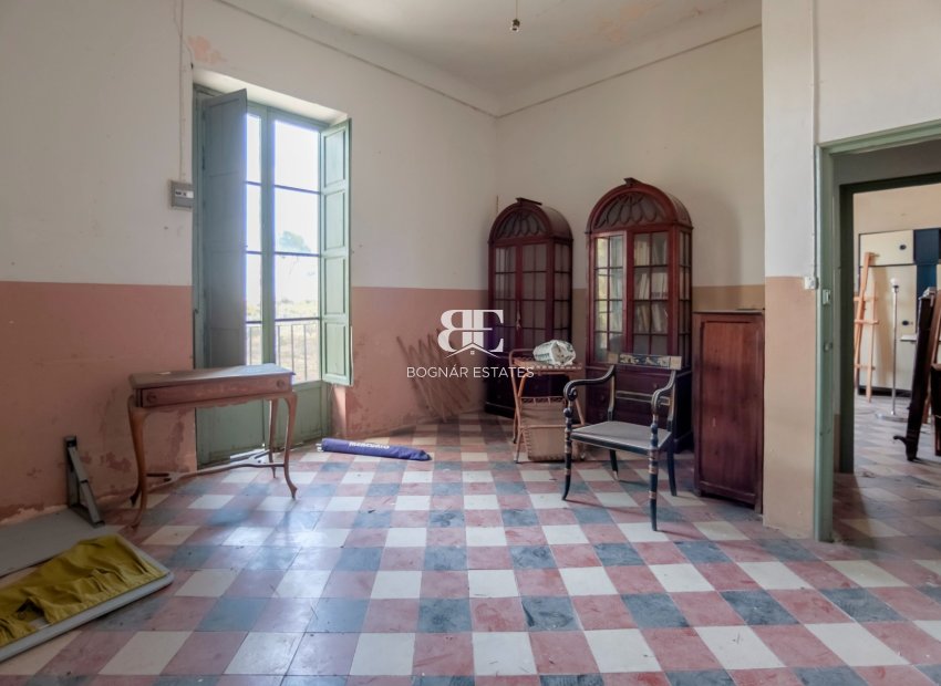 Herverkoop - Villa -
Alicante - Center