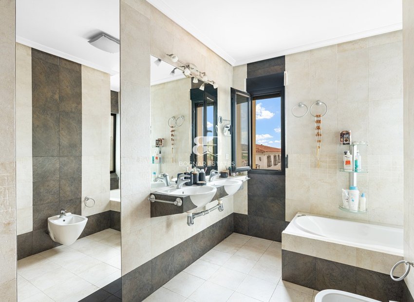 Herverkoop - Villa -
Alicante - Rebolledo