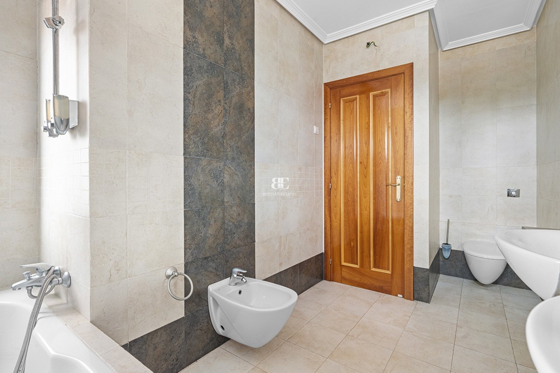 Herverkoop - Villa -
Alicante - Rebolledo