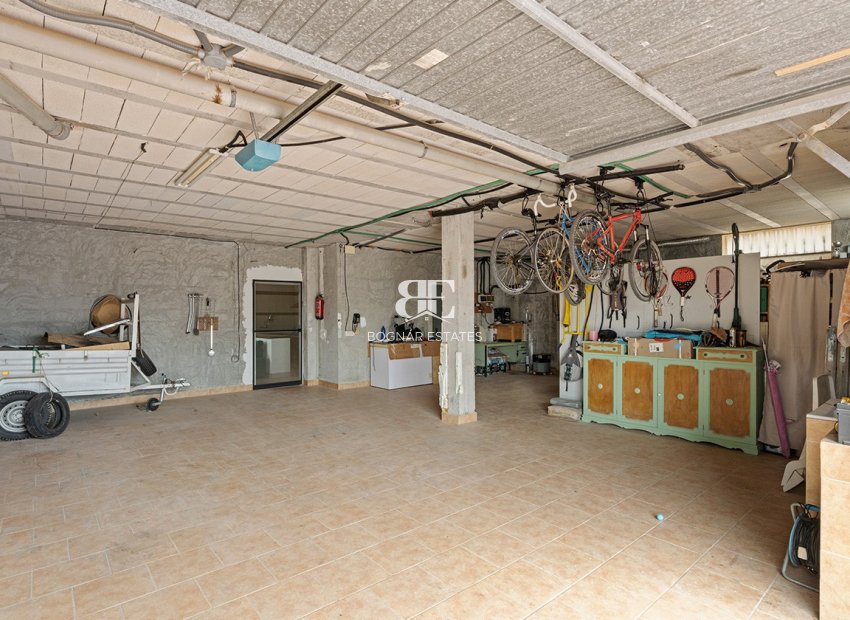 Herverkoop - Villa -
Alicante - Rebolledo