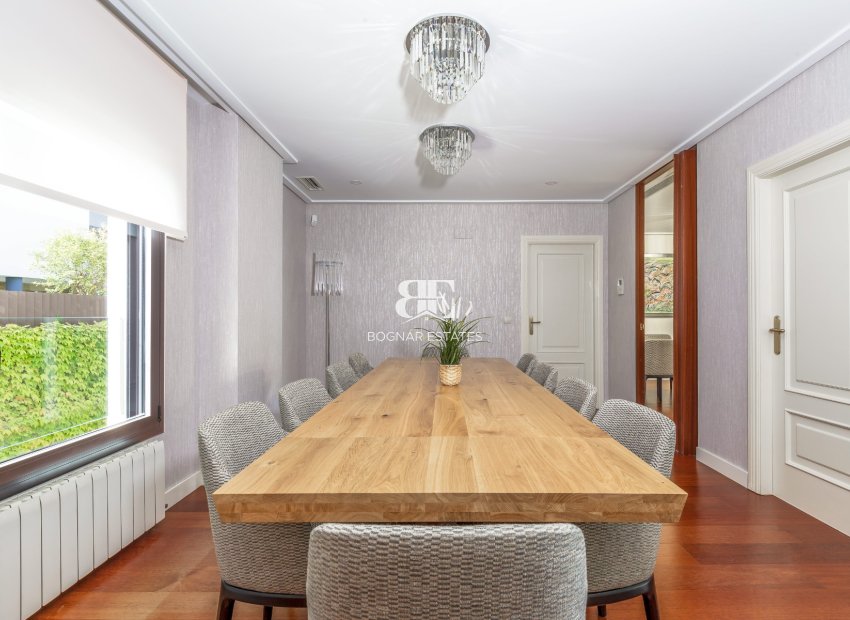 Herverkoop - Villa -
Alicante - Vistahermosa