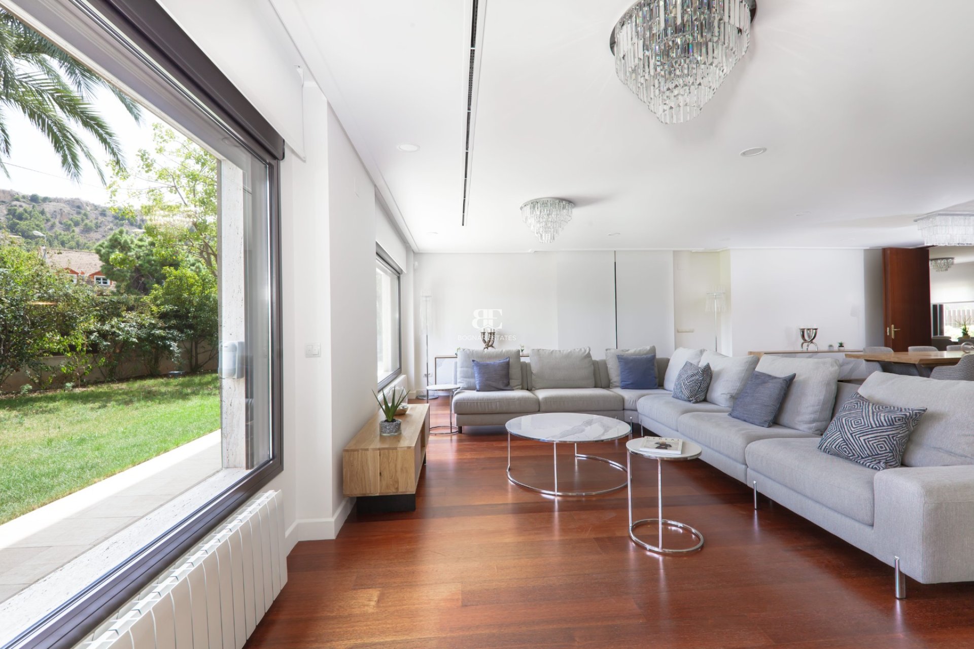 Herverkoop - Villa -
Alicante - Vistahermosa