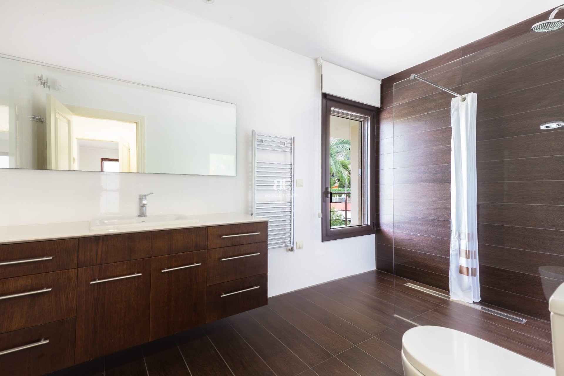 Herverkoop - Villa -
Alicante - Vistahermosa