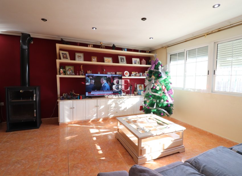 Herverkoop - Villa -
Almoradí - El Saladar