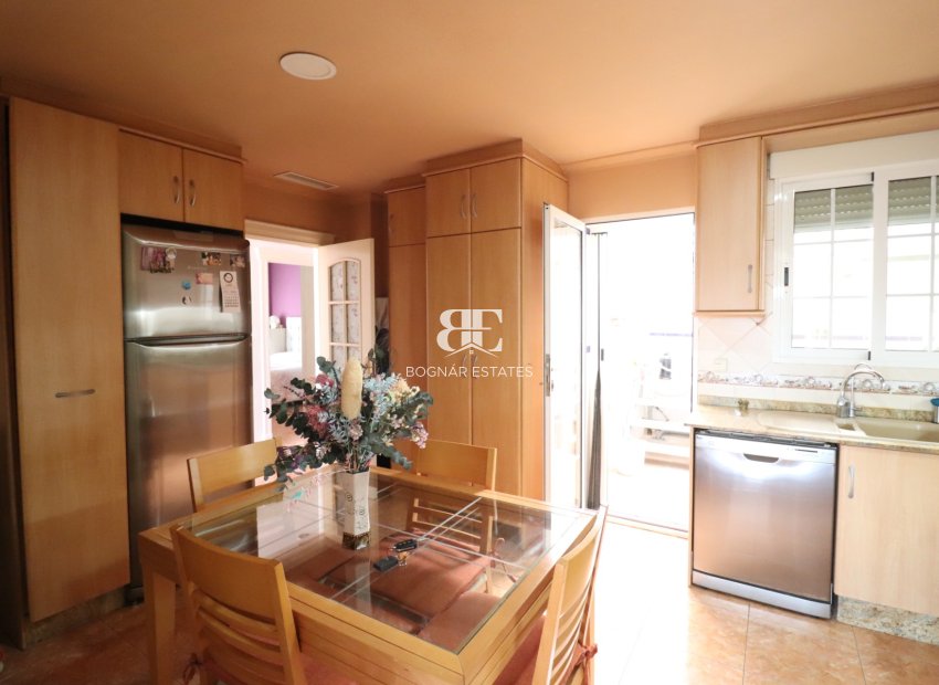 Herverkoop - Villa -
Almoradí - El Saladar