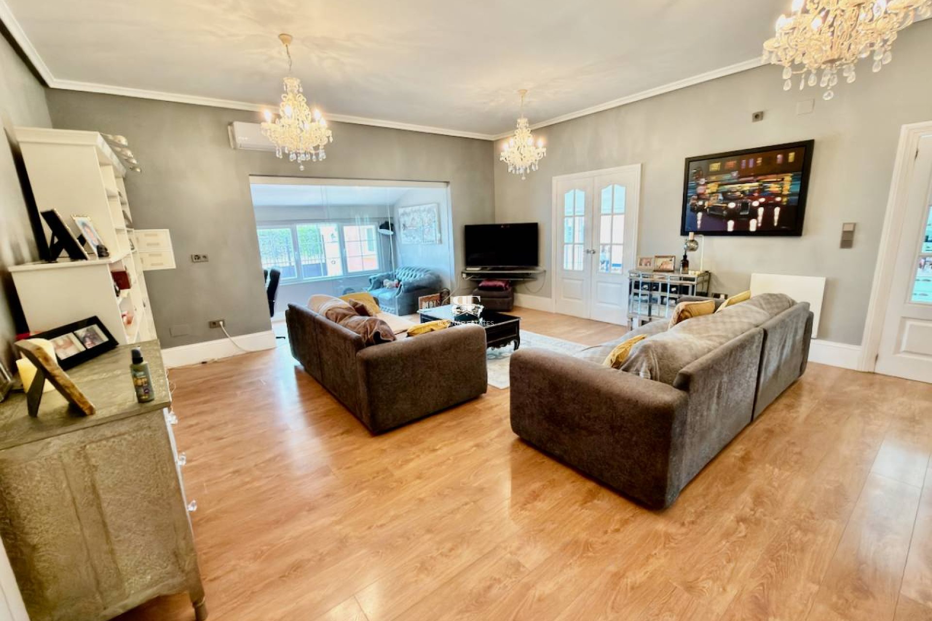 Herverkoop - Villa -
Almoradí - Heredades