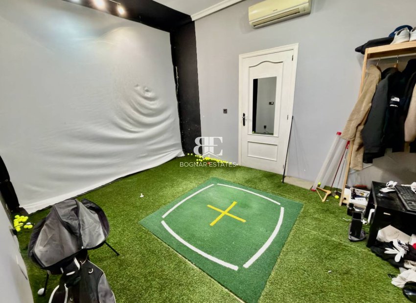 Herverkoop - Villa -
Almoradí - Heredades