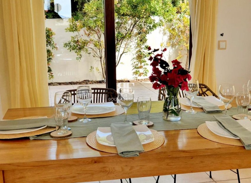 Herverkoop - Villa -
Altaona Golf and Country Village - Altaona Golf - Country Village