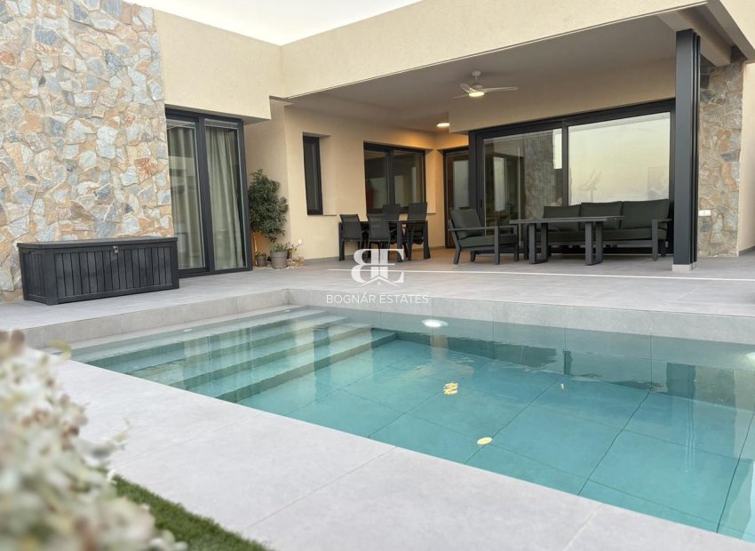 Herverkoop - Villa -
Altaona Golf and Country Village - Altaona Golf - Country Village