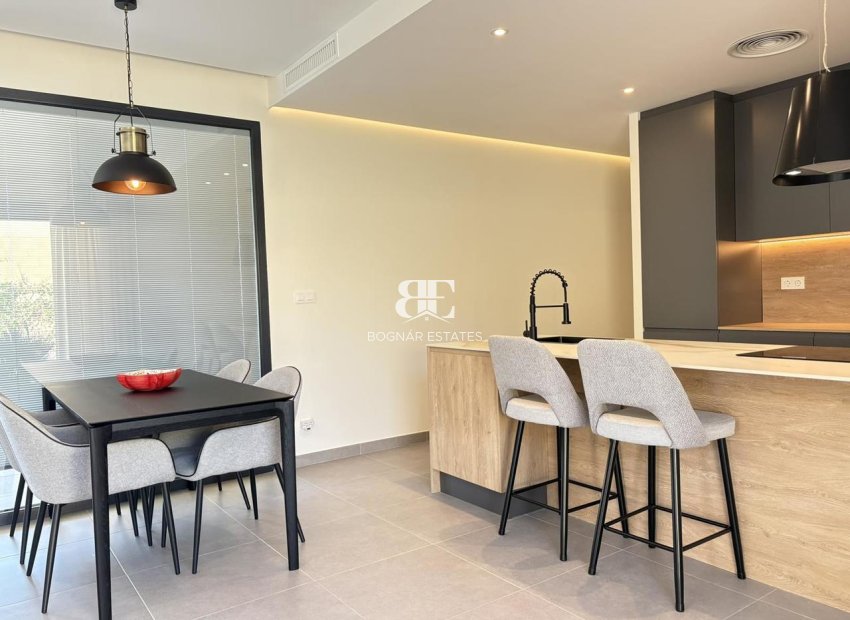 Herverkoop - Villa -
Altaona Golf and Country Village - Altaona Golf - Country Village