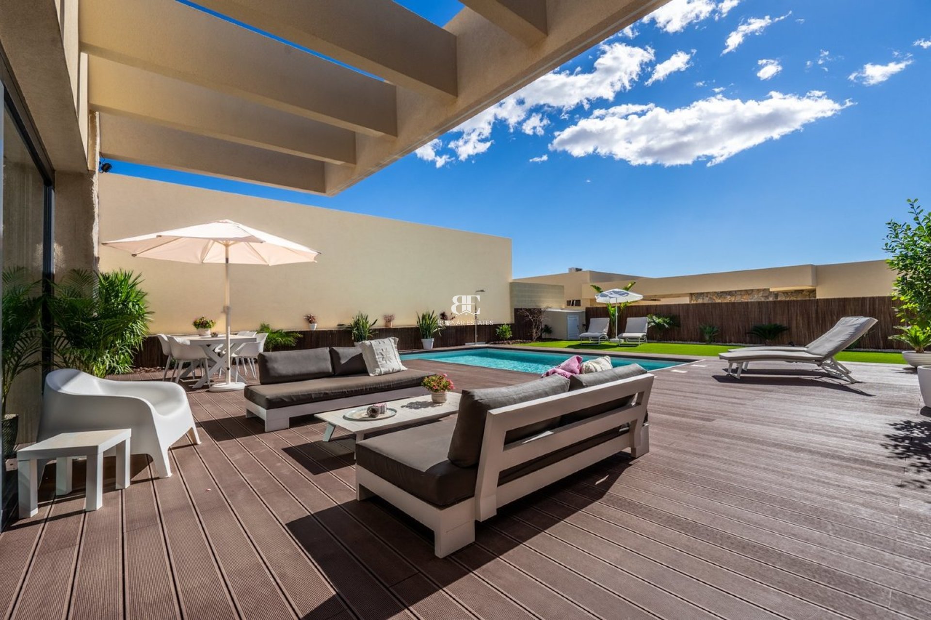 Herverkoop - Villa -
Altaona Golf and Country Village - Altaona Golf - Country Village