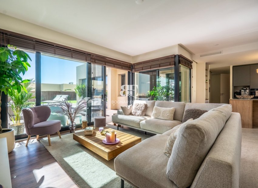 Herverkoop - Villa -
Altaona Golf and Country Village - Altaona Golf - Country Village