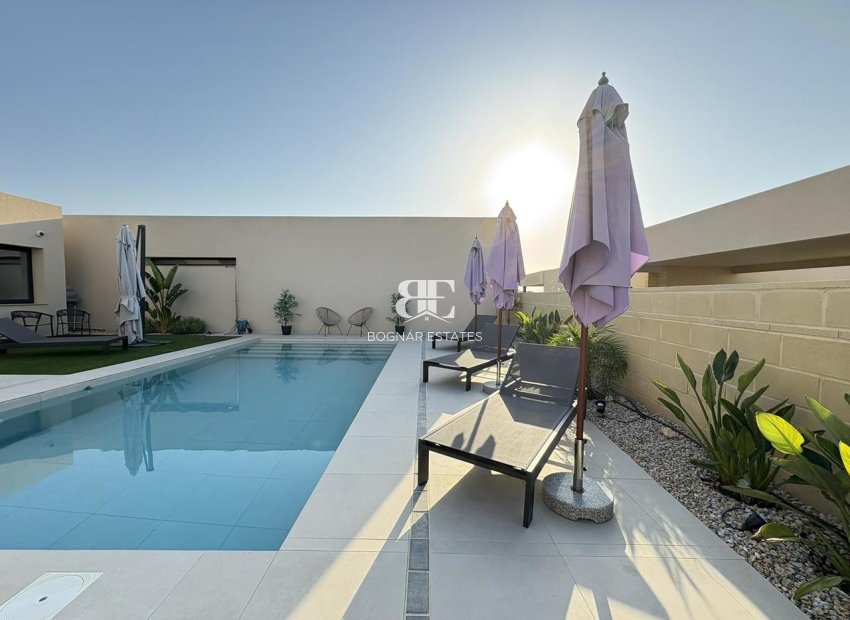 Herverkoop - Villa -
Altaona Golf and Country Village - Altaona Golf - Country Village