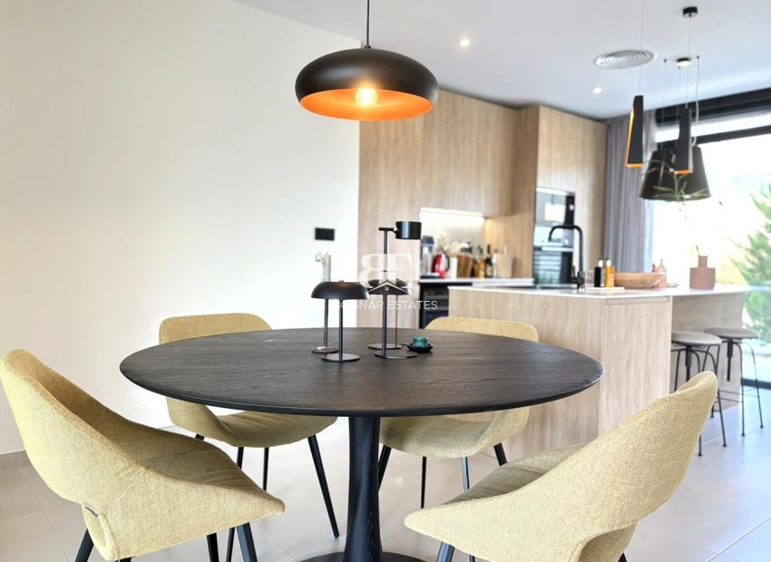 Herverkoop - Villa -
Altaona Golf and Country Village - Altaona Golf - Country Village