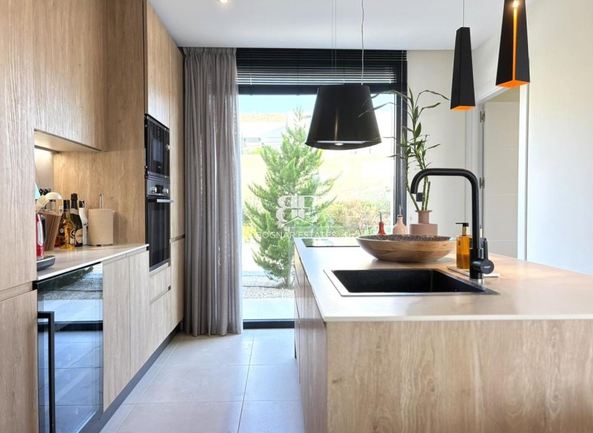 Herverkoop - Villa -
Altaona Golf and Country Village - Altaona Golf - Country Village