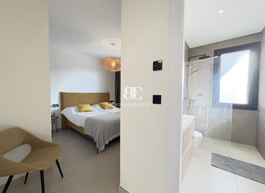 Herverkoop - Villa -
Altaona Golf and Country Village - Altaona Golf - Country Village