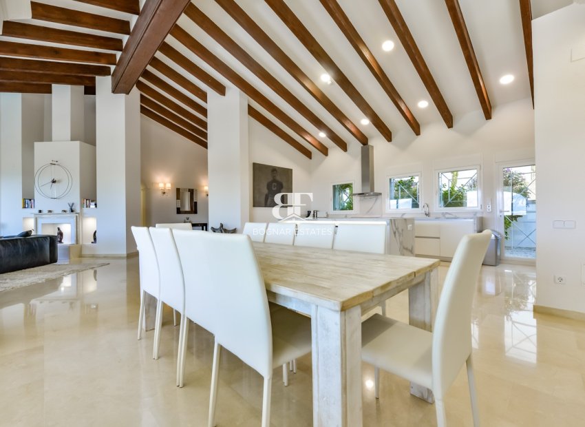 Herverkoop - Villa -
Altea - Sierra de Altea