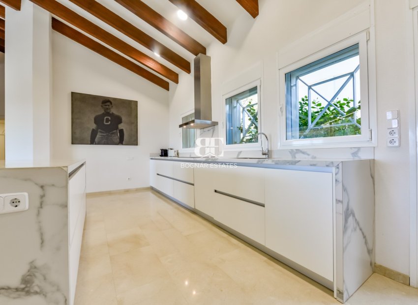 Herverkoop - Villa -
Altea - Sierra de Altea