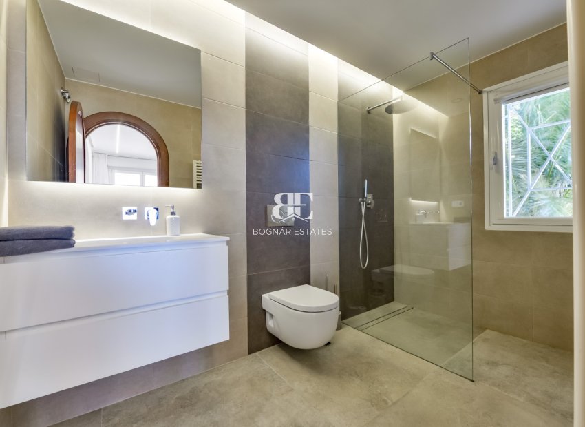 Herverkoop - Villa -
Altea - Sierra de Altea