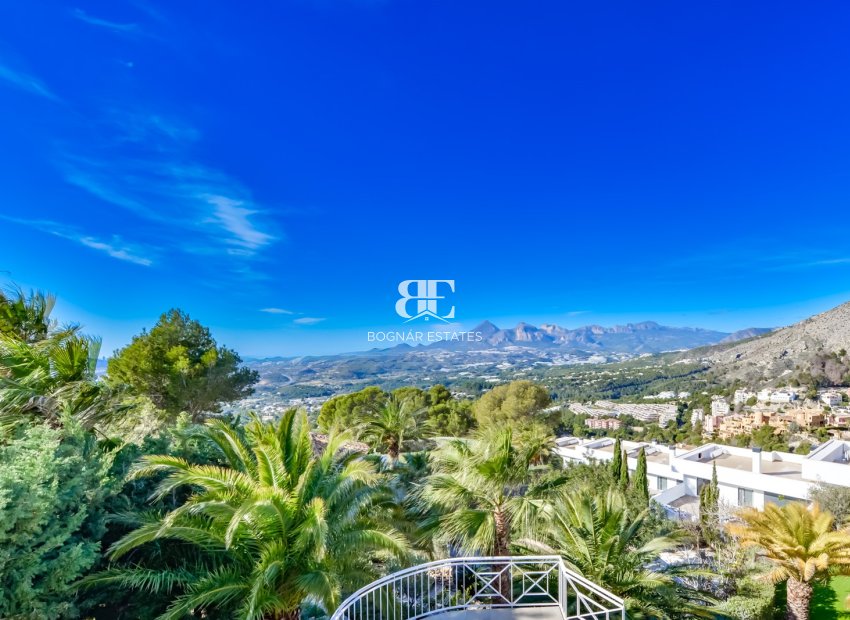 Herverkoop - Villa -
Altea - Sierra de Altea