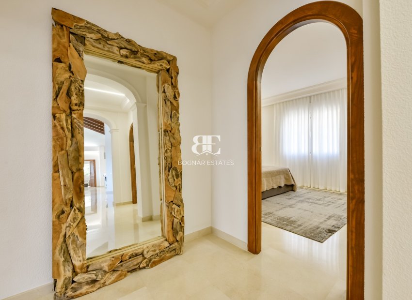 Herverkoop - Villa -
Altea - Sierra de Altea