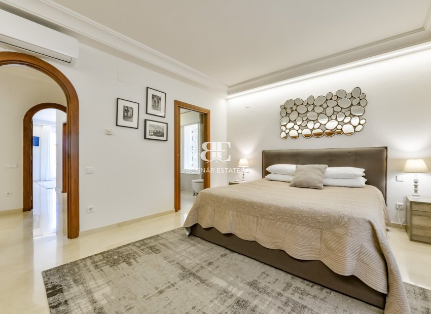Herverkoop - Villa -
Altea - Sierra de Altea