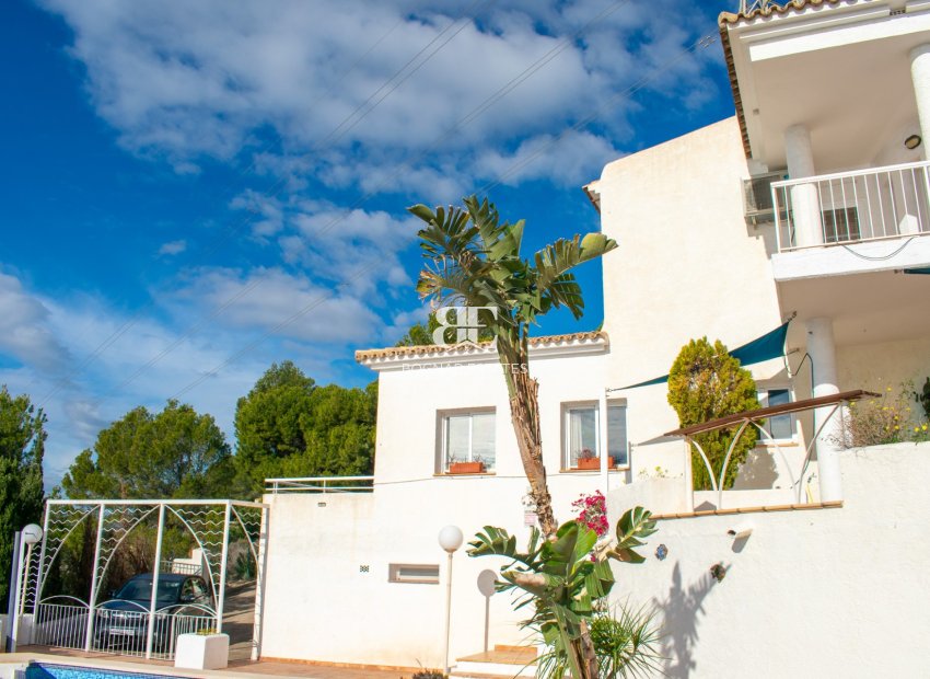 Herverkoop - Villa -
Altea
