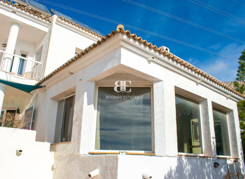 Herverkoop - Villa -
Altea