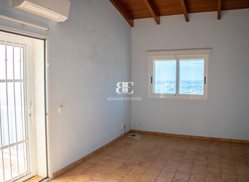 Herverkoop - Villa -
Altea