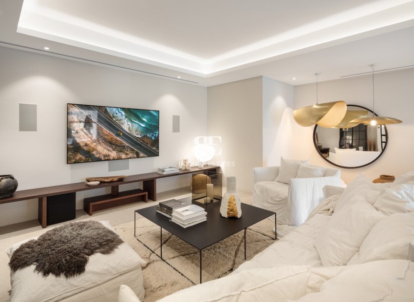 Herverkoop - Villa -
Benahavis - La Quinta