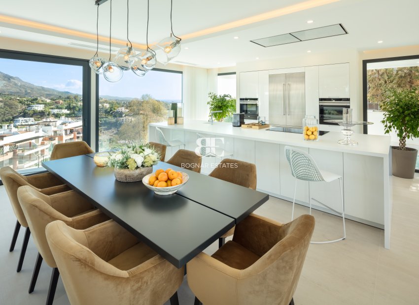 Herverkoop - Villa -
Benahavis - La Quinta