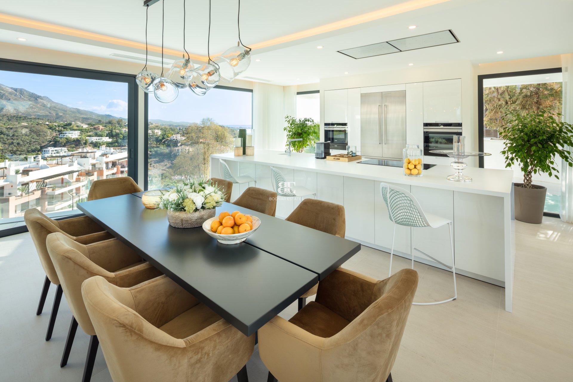 Herverkoop - Villa -
Benahavis - La Quinta