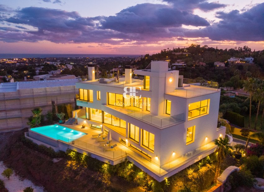 Herverkoop - Villa -
Benahavis - La Quinta