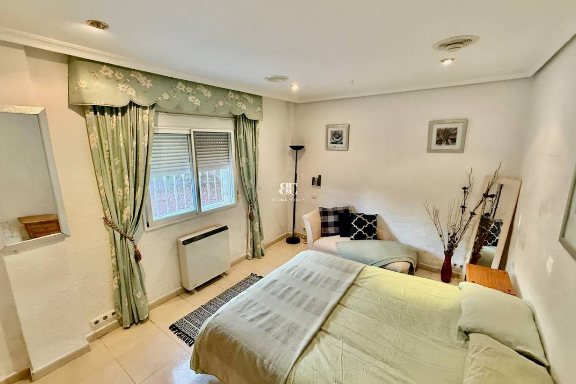 Herverkoop - Villa -
Benferri