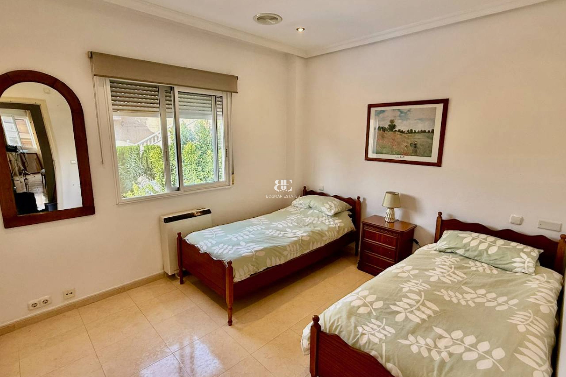 Herverkoop - Villa -
Benferri