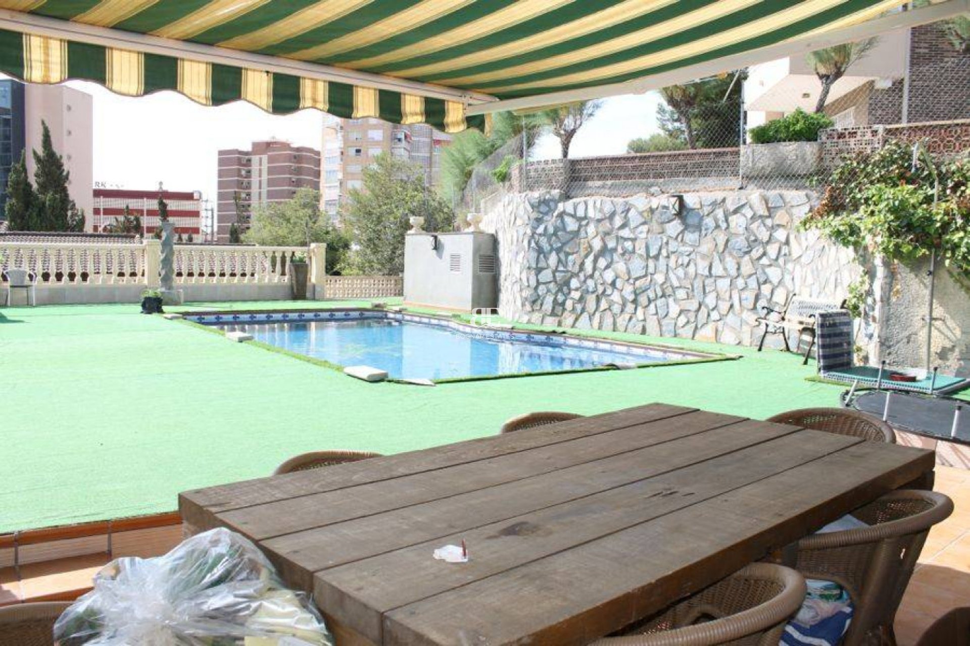 Herverkoop - Villa -
Benidorm - Poniente