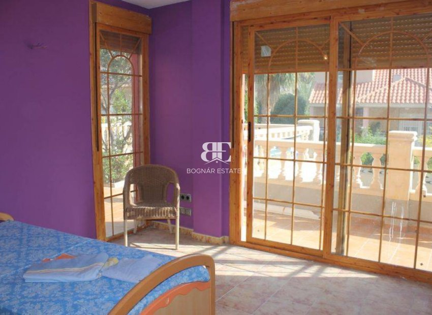 Herverkoop - Villa -
Benidorm - Poniente