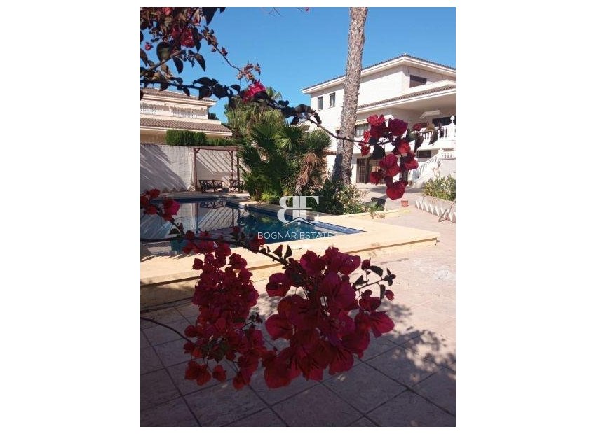 Herverkoop - Villa -
Benidorm - Poniente