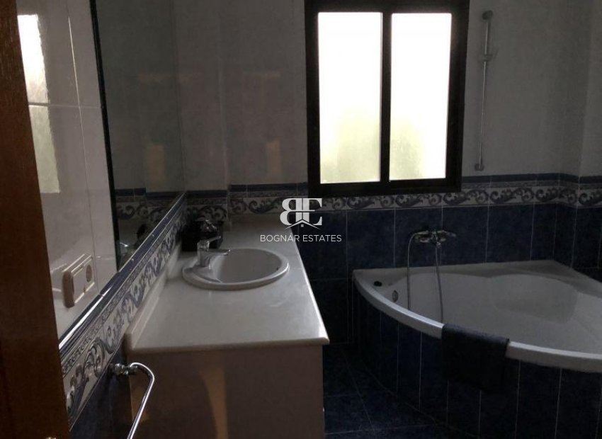 Herverkoop - Villa -
Benidorm - Poniente