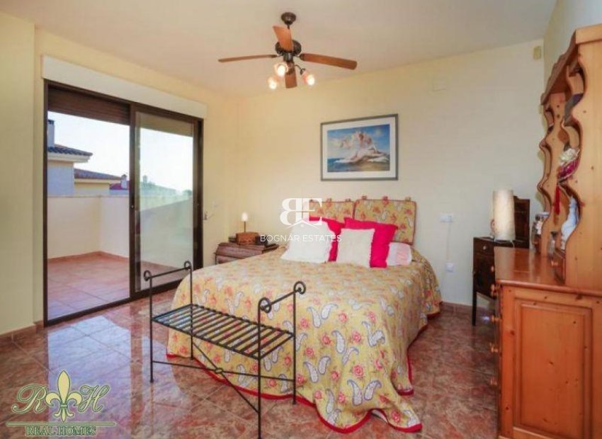 Herverkoop - Villa -
Benidorm - Poniente