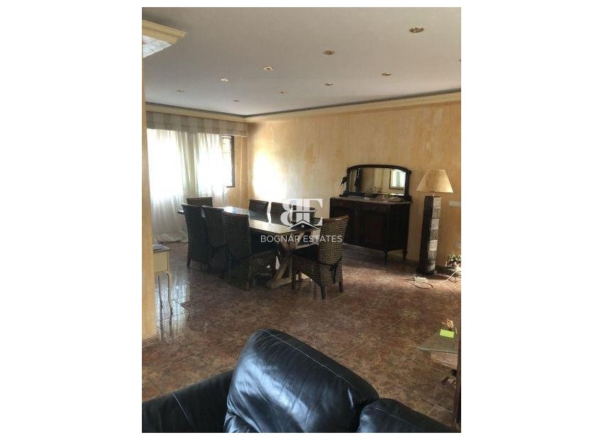 Herverkoop - Villa -
Benidorm - Poniente