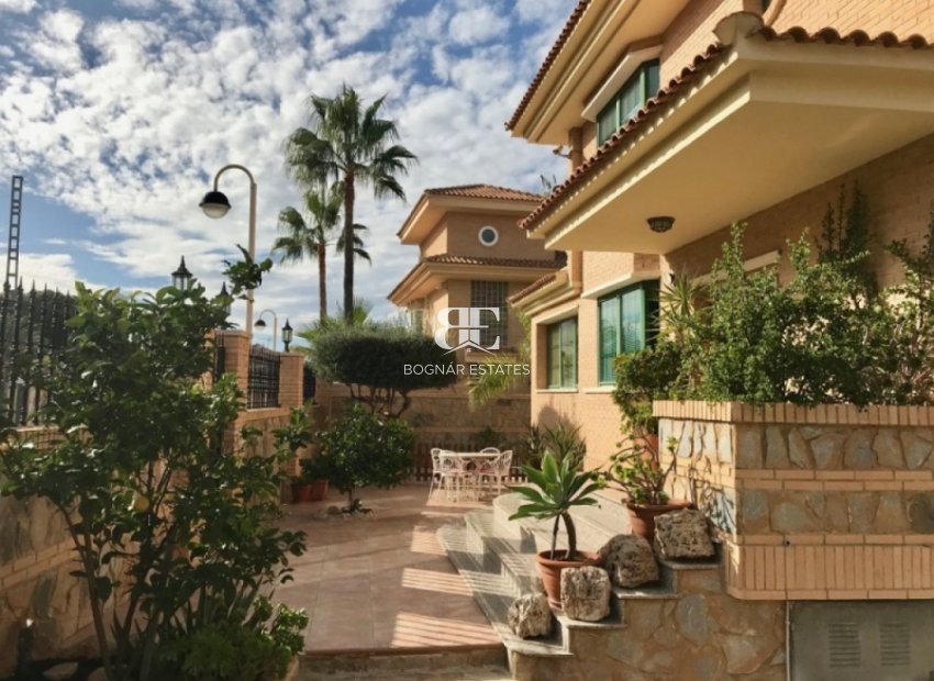 Herverkoop - Villa -
Benidorm - Rincón de Loix