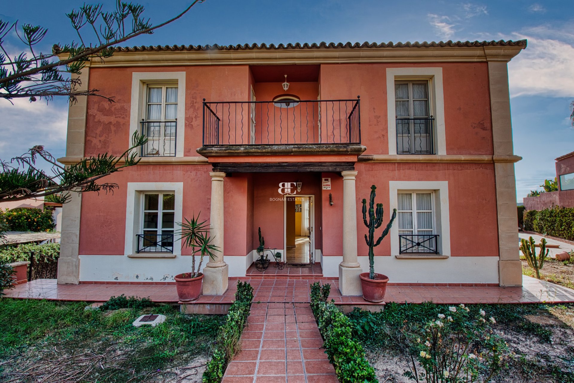 Herverkoop - Villa -
Benidorm - Zona de Poniente