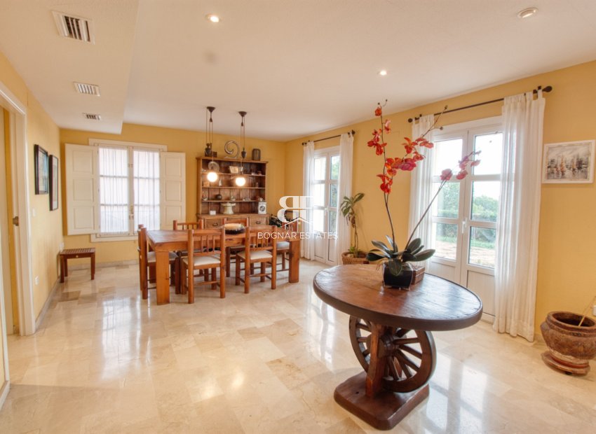 Herverkoop - Villa -
Benidorm - Zona de Poniente