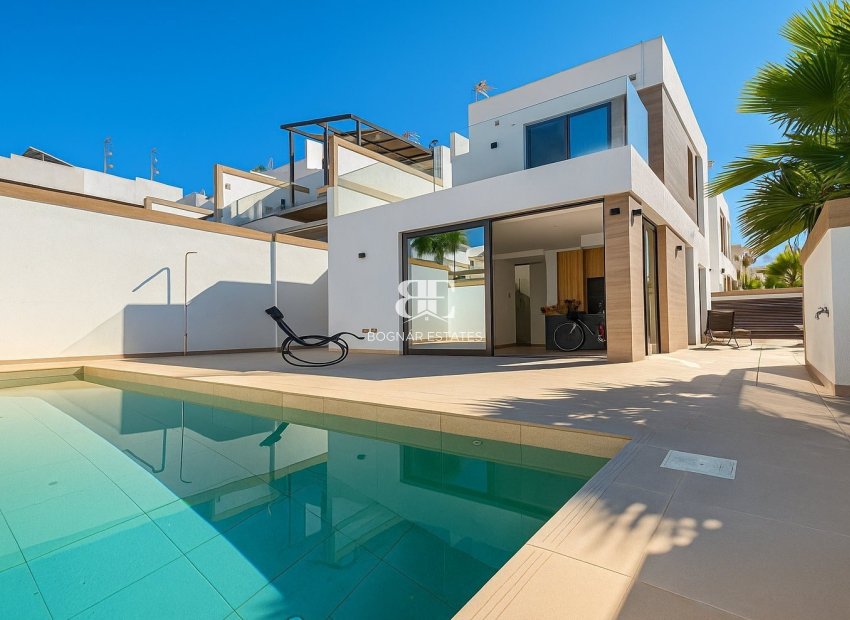 Herverkoop - Villa -
Benijofar